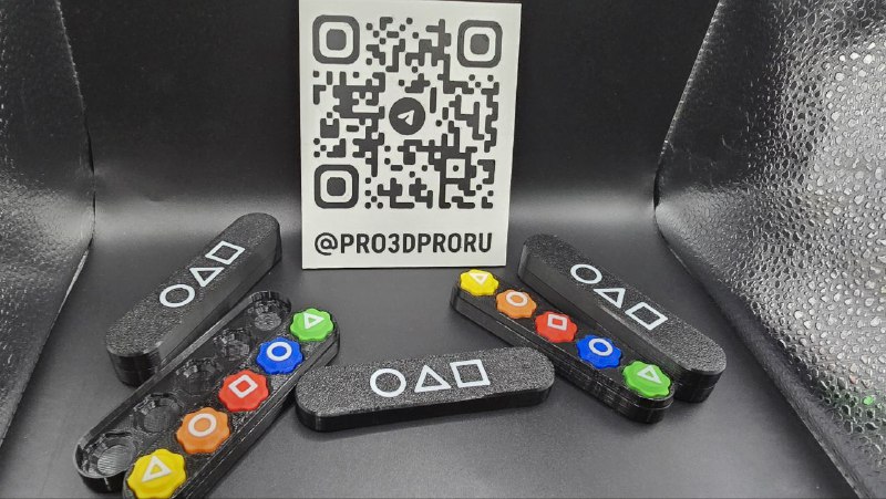 Не удержались от трендов и напечатали ограниченную партию игры гонжи (gonggi) из сериала "Игра в кальмара". Сыграем?
